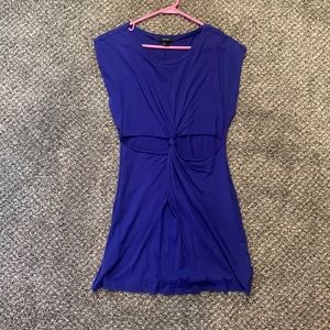 Blue front cut out tshirt dress. SIZE L.